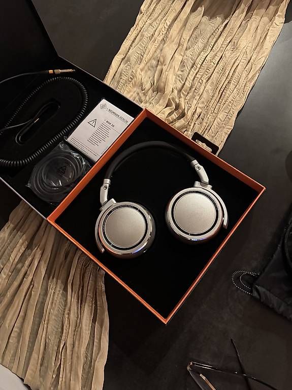 Cuffie: Neumann NDH 20 Studio Kopfhöhrer OVP – Usato da Siegershausen venduto da niiico_7 4