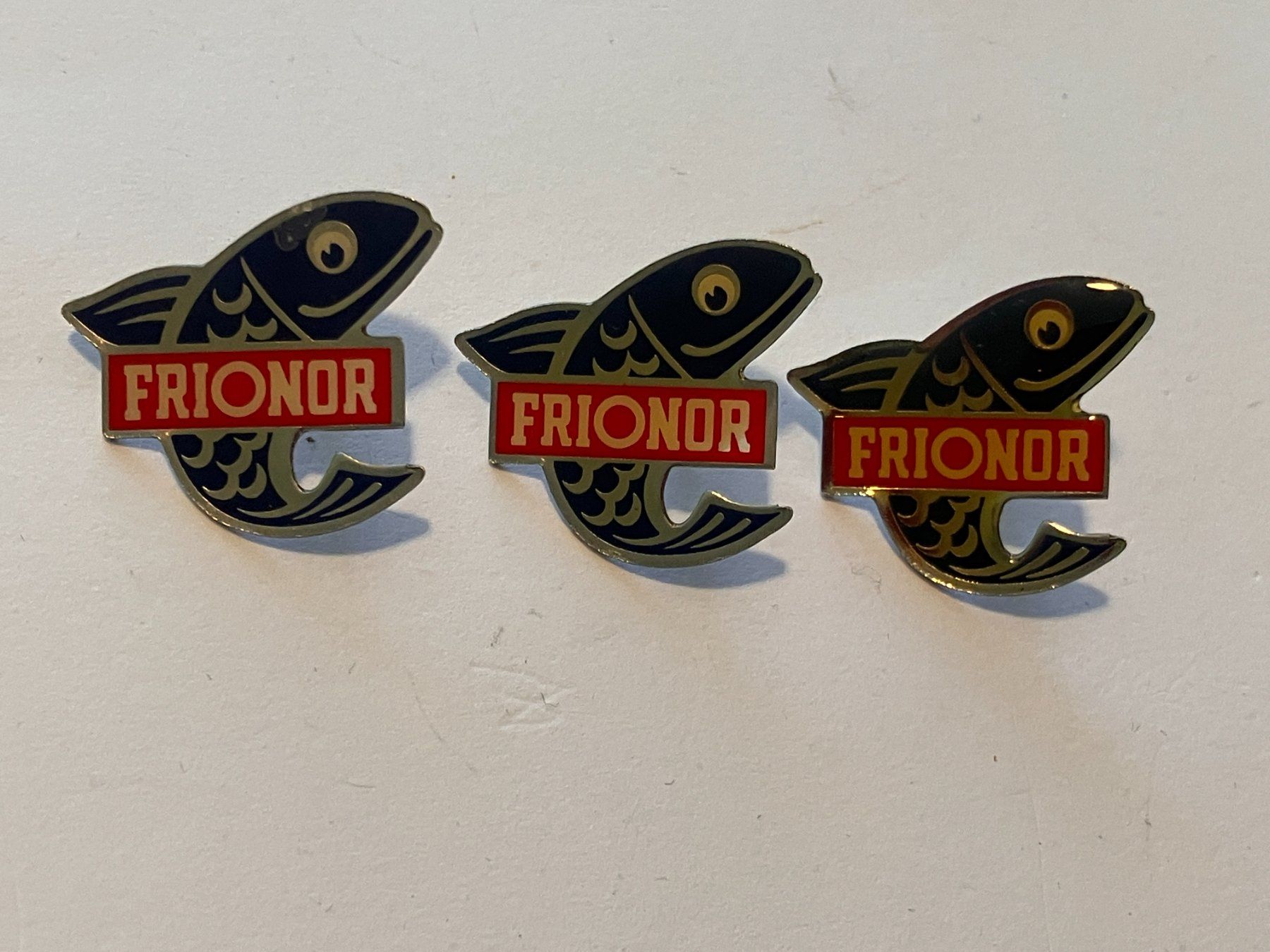 Plaketten & Abzeichen: 3 Pin Frionor – Gebraucht aus Basel von djwwpp