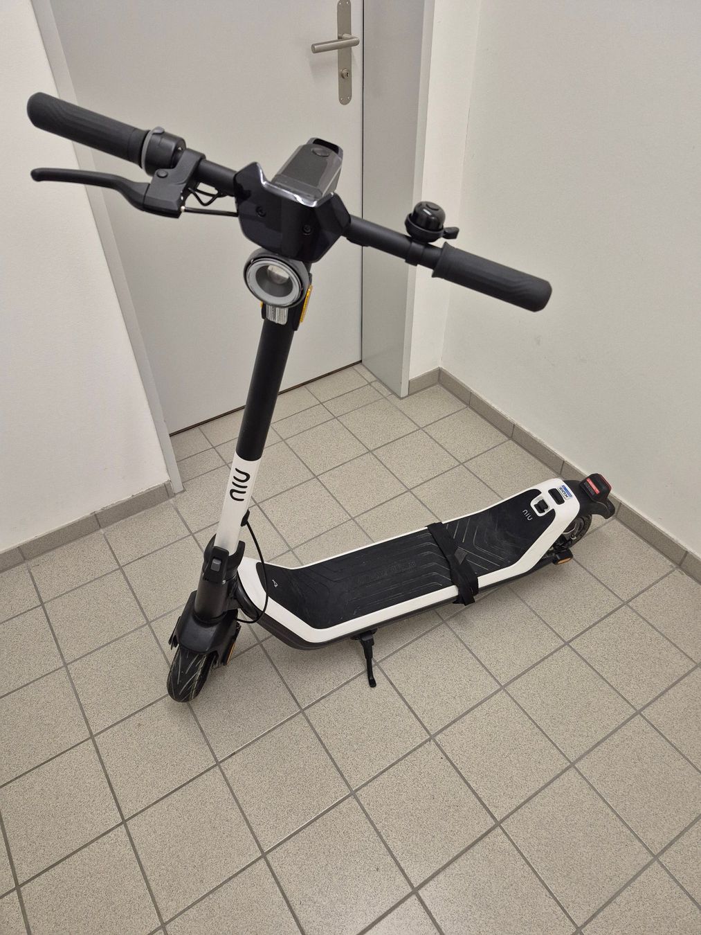 Scooter: Niu KQI3 Sport – Usato da Zollikon venduto da rus_jl77