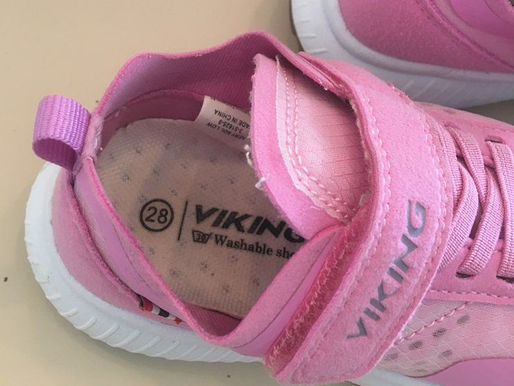 Scarpe per ragazze: Kinder-Schuhe (28) – Usato da Grüningen venduto da tienda100 2