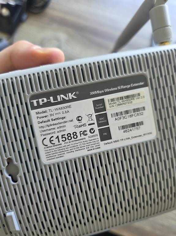 Wlan: TP-Link TL-WA830RE Range Extender + 2 antenne 10Db – Gebraucht aus Greifensee von misterixi
