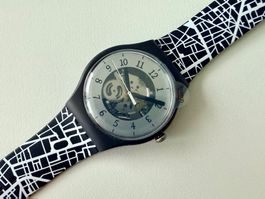 SWATCH HEADSTAILSPAY! SO32B112-5300, New, No box & papers