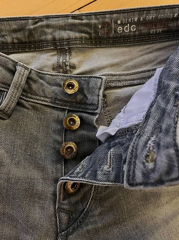 Jeans: Esprit Jeans grau 25/32 wie neu – Gebraucht aus st.gallen von knuud 1