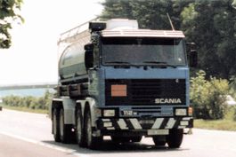 Scania 112M (LU) – Tanklastwagen für Treibstofftransport