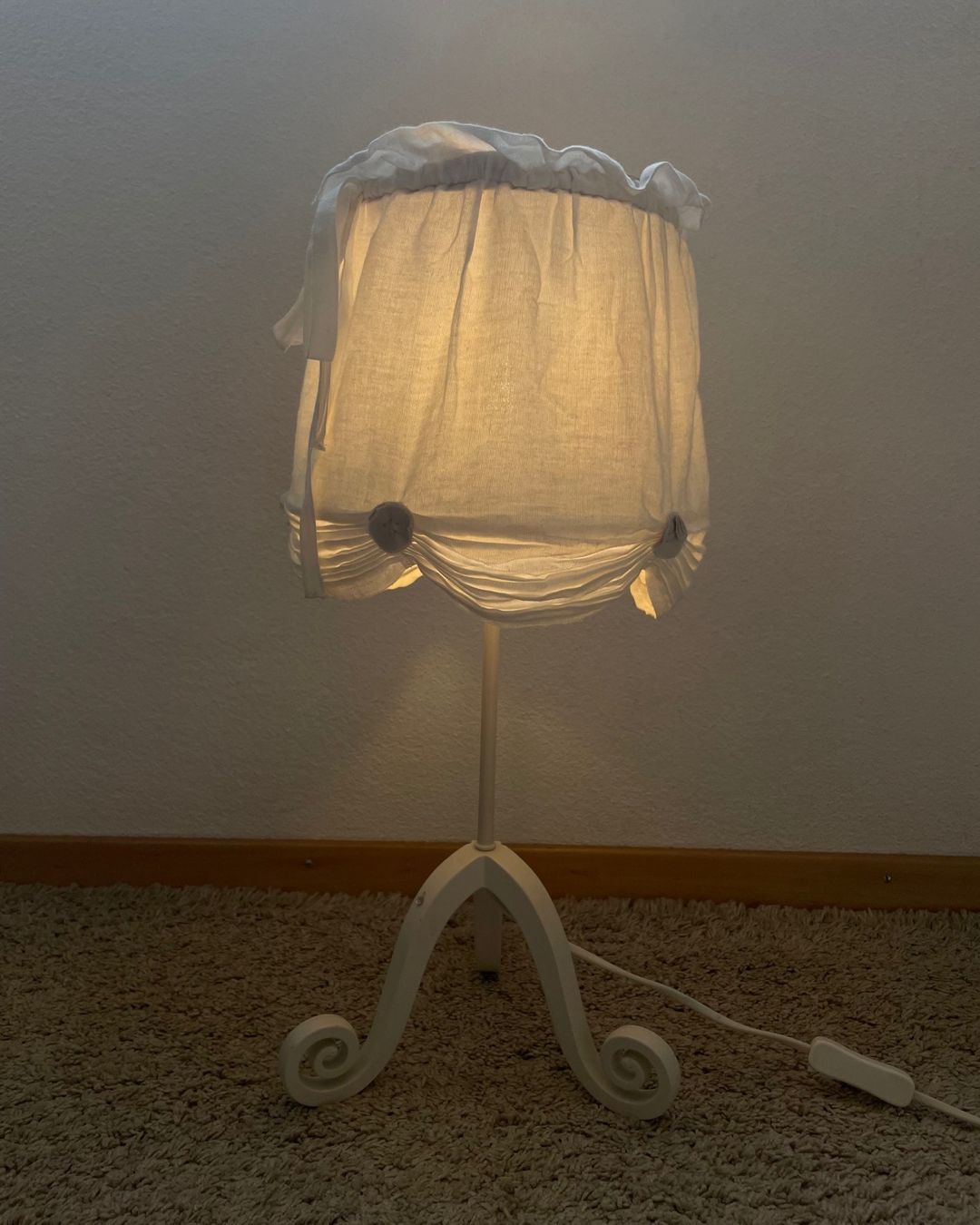 Ikea Lampade: IKEA Tischlampe mit Stoffschirm, weiss – Usato da Baar venduto da Beneman 3