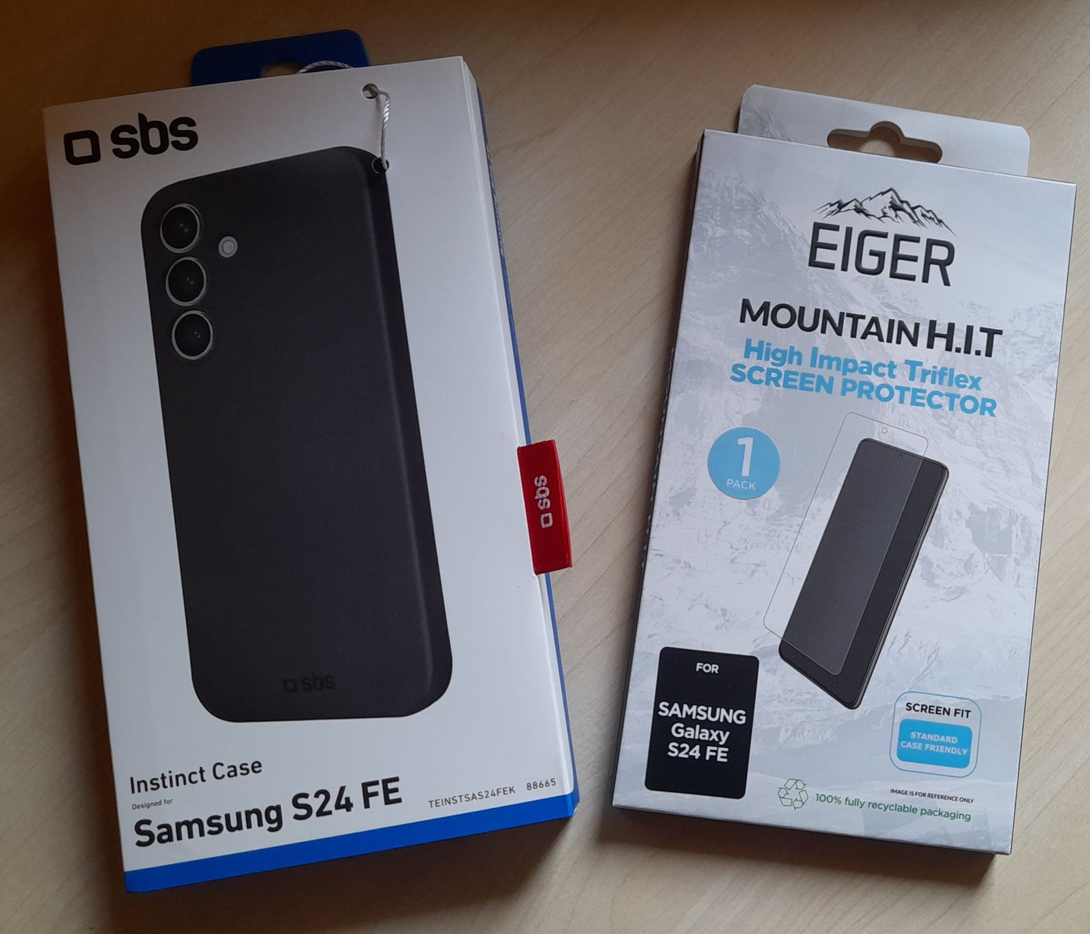 Samsung Cover & Protezioni schermo: Samsung Galaxy S24 FE Hülle + Glas – Nuovo e nell'imballaggio originale da Mosnang venduto da fakl