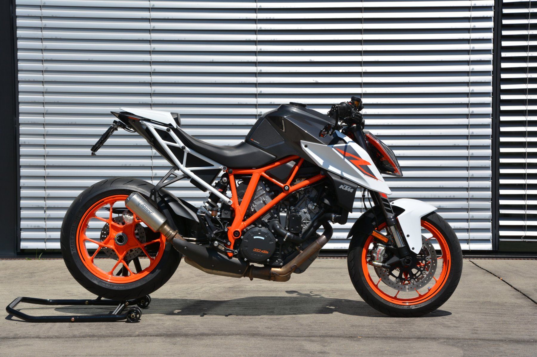 KTM Strasse: KTM 1290 Super Duke R – Gebraucht aus Oberkulm von Curiger-Automobile 1