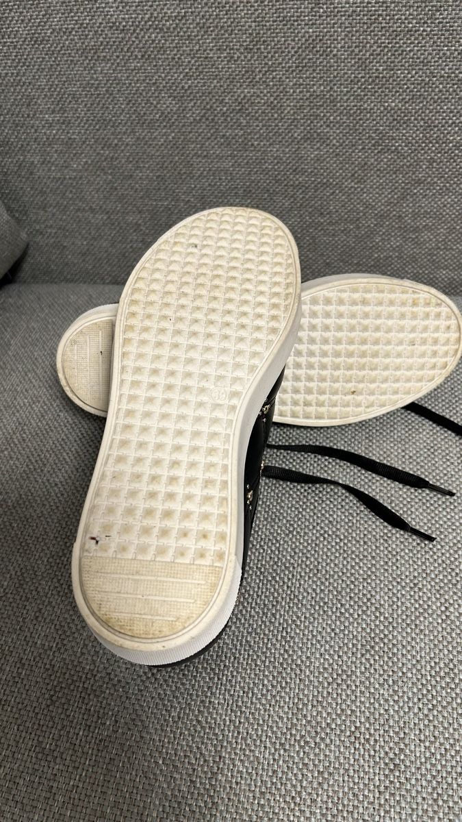 Scarpe da donna: Chaussures cavalinho noires 39 – Usato da Brent venduto da miloune 4