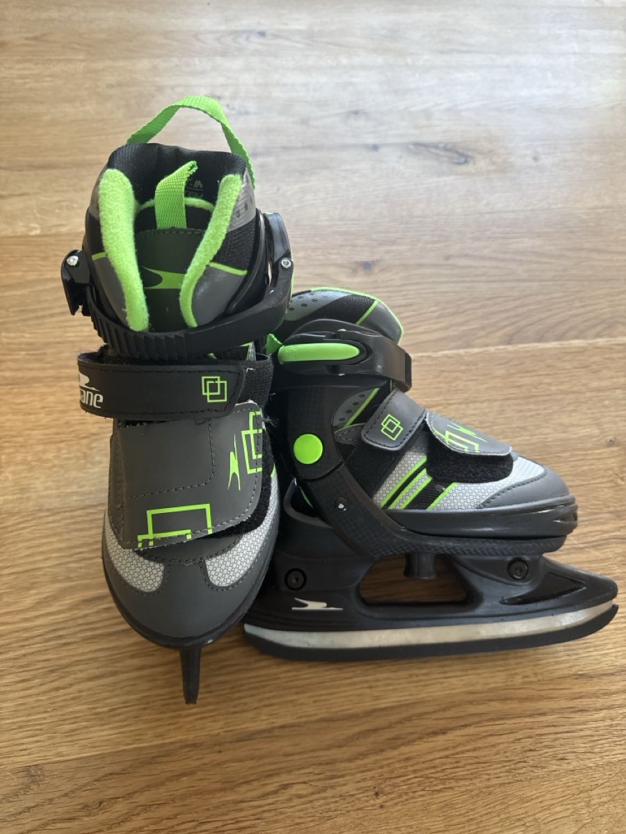 Pattini da ghiaccio: Schlittschuhe Kinder Grösse 29-32 – Usato da Gelterkinden venduto da Cookie8 1