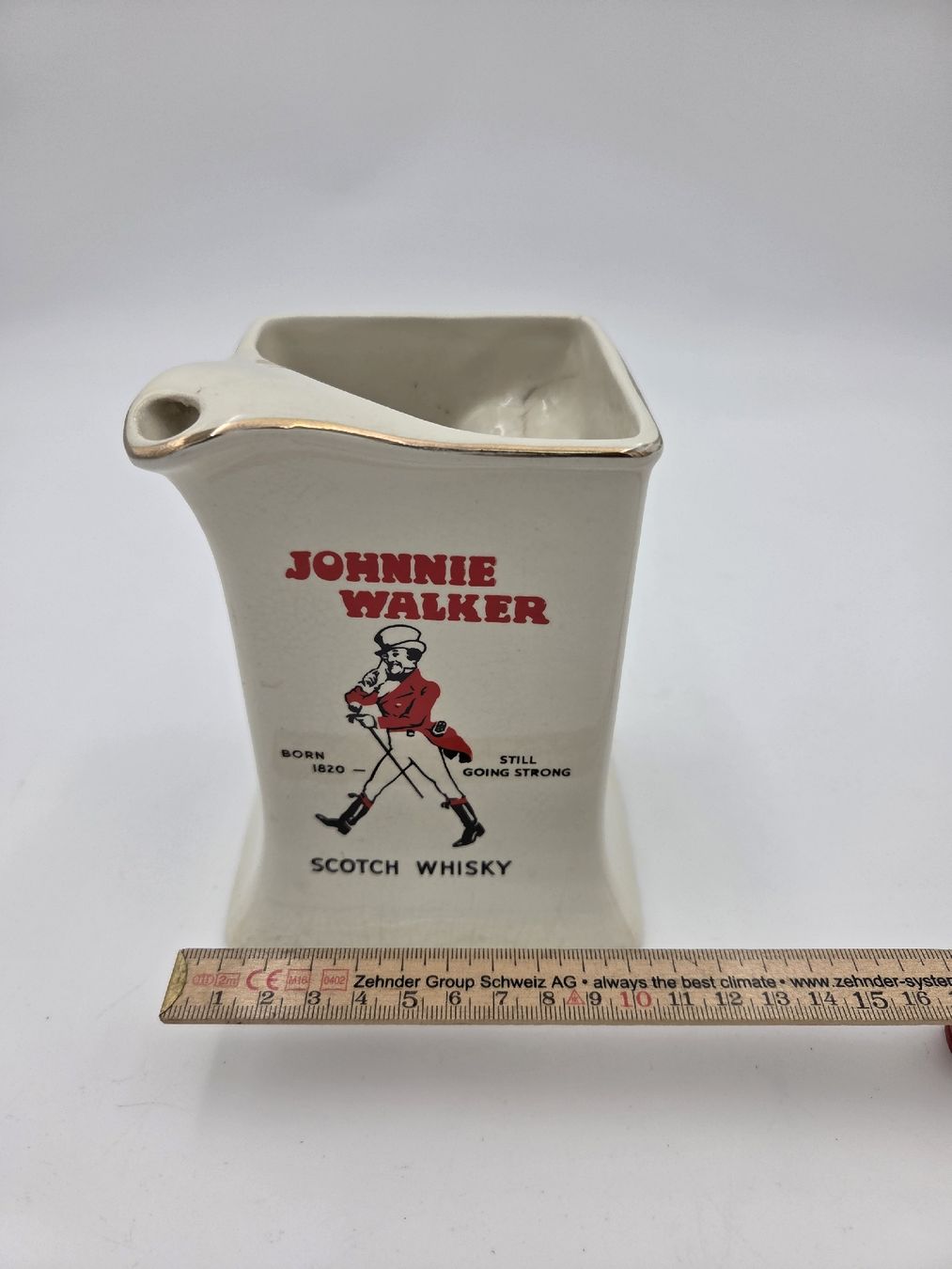 Carafes: Krug Jonny Walker – D'occasion à Adligenwil par Die-Fundgrueb 3