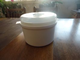 Boîte plastique pour la conservation des légumes au frigo