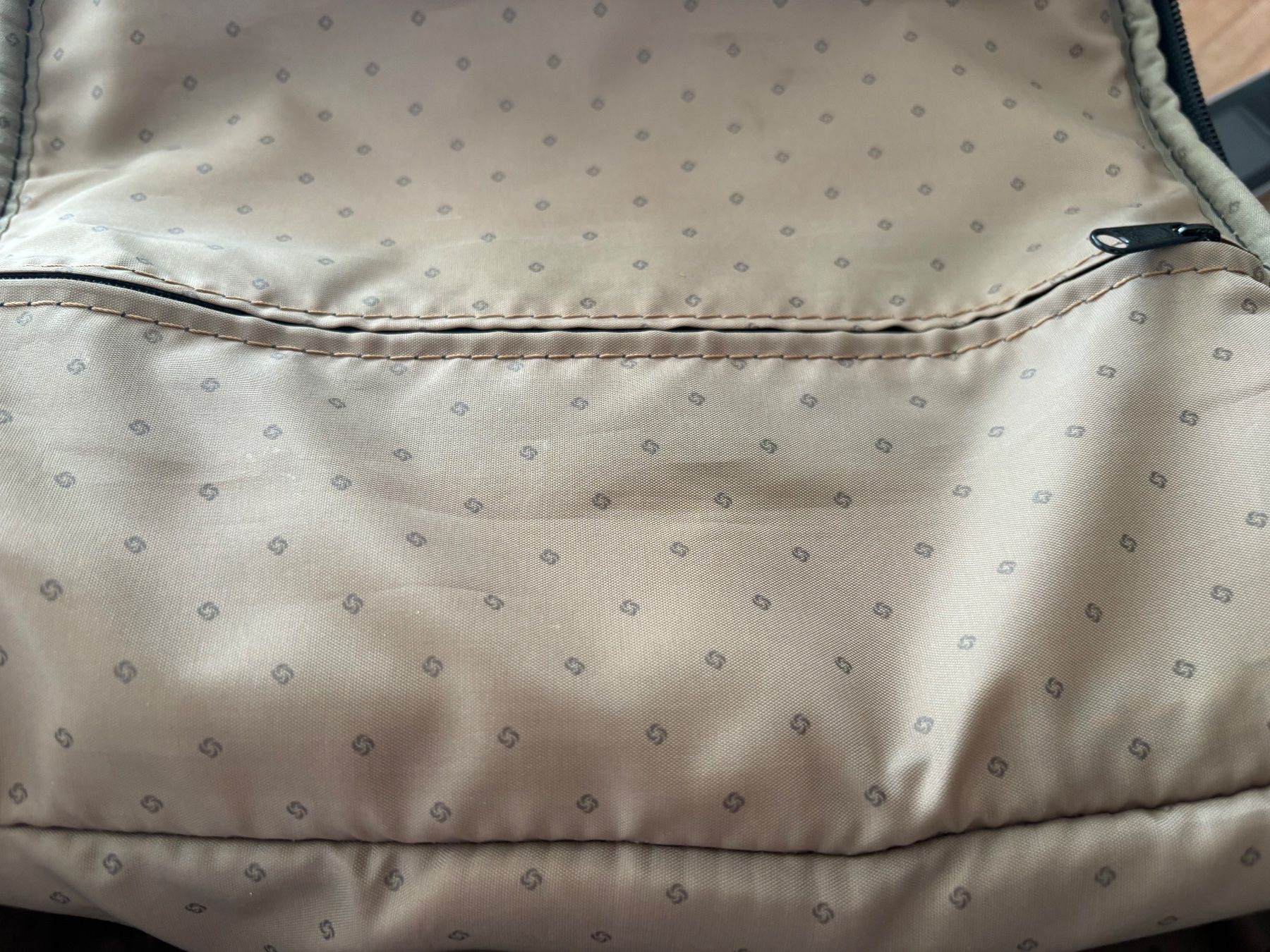 Samsonite Borse da donna: Samsonite Beauty Case / Reisetasche schwarz – Usato da Wettingen venduto da 194073riner 4