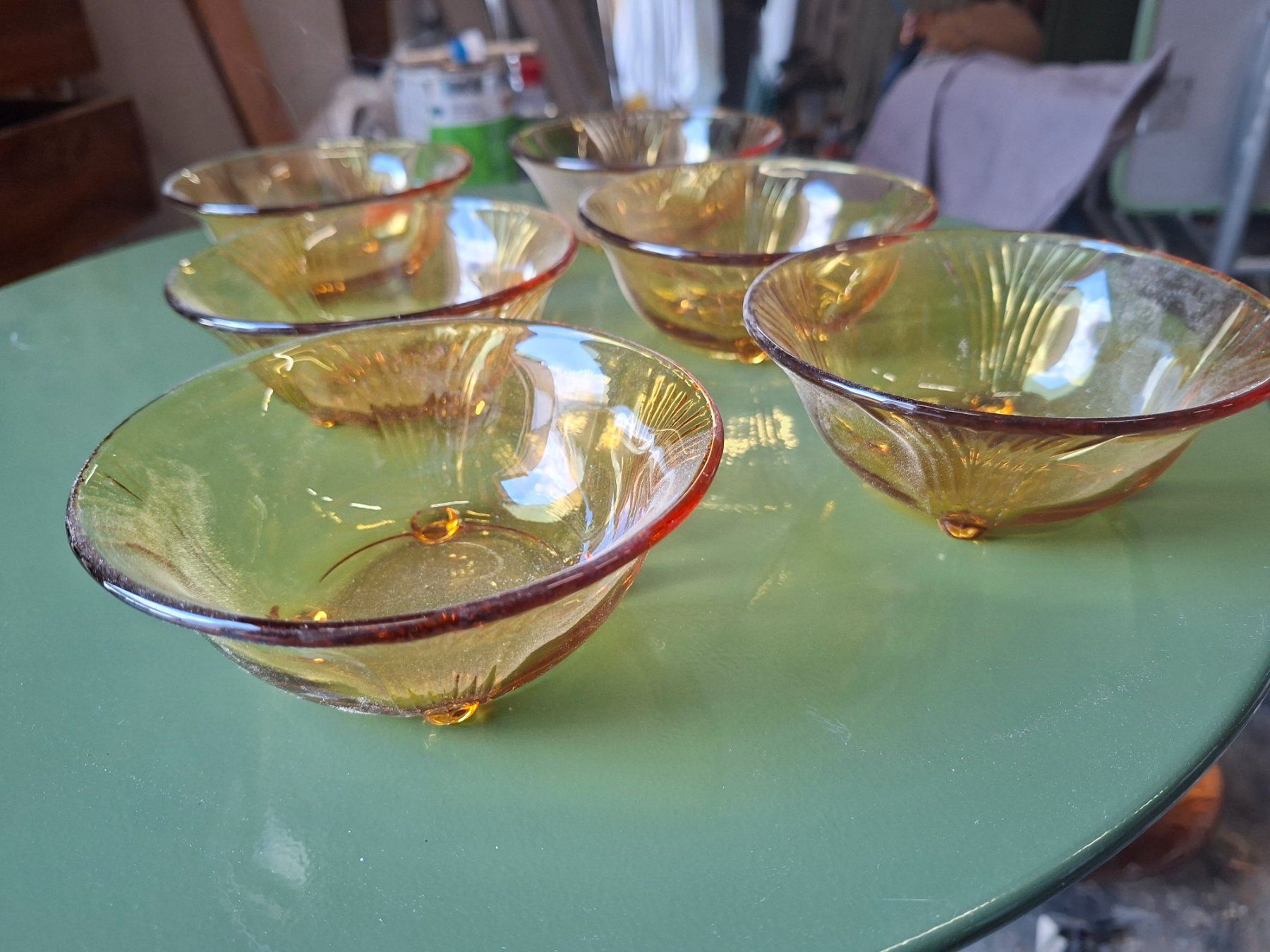 Coupes: 6er Set Glasschalen bernsteinfarben mit Rillenmuster – D'occasion à Schaffhausen par meteor7 2