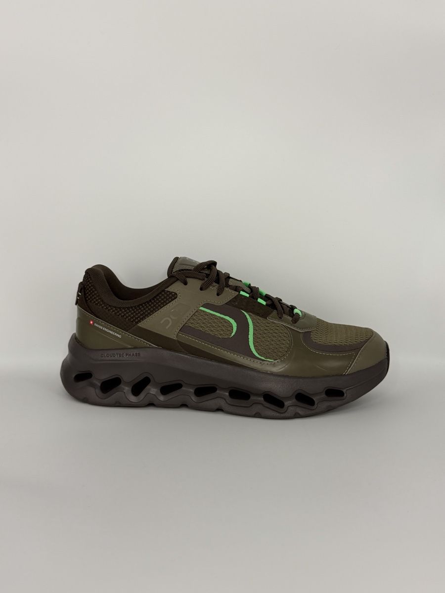 On Scarpe da uomo: On Cloudtilt Arc Bark Sable EU 44 – Nuovo (secondo la descrizione) da Oberengstringen venduto da can_5gxb