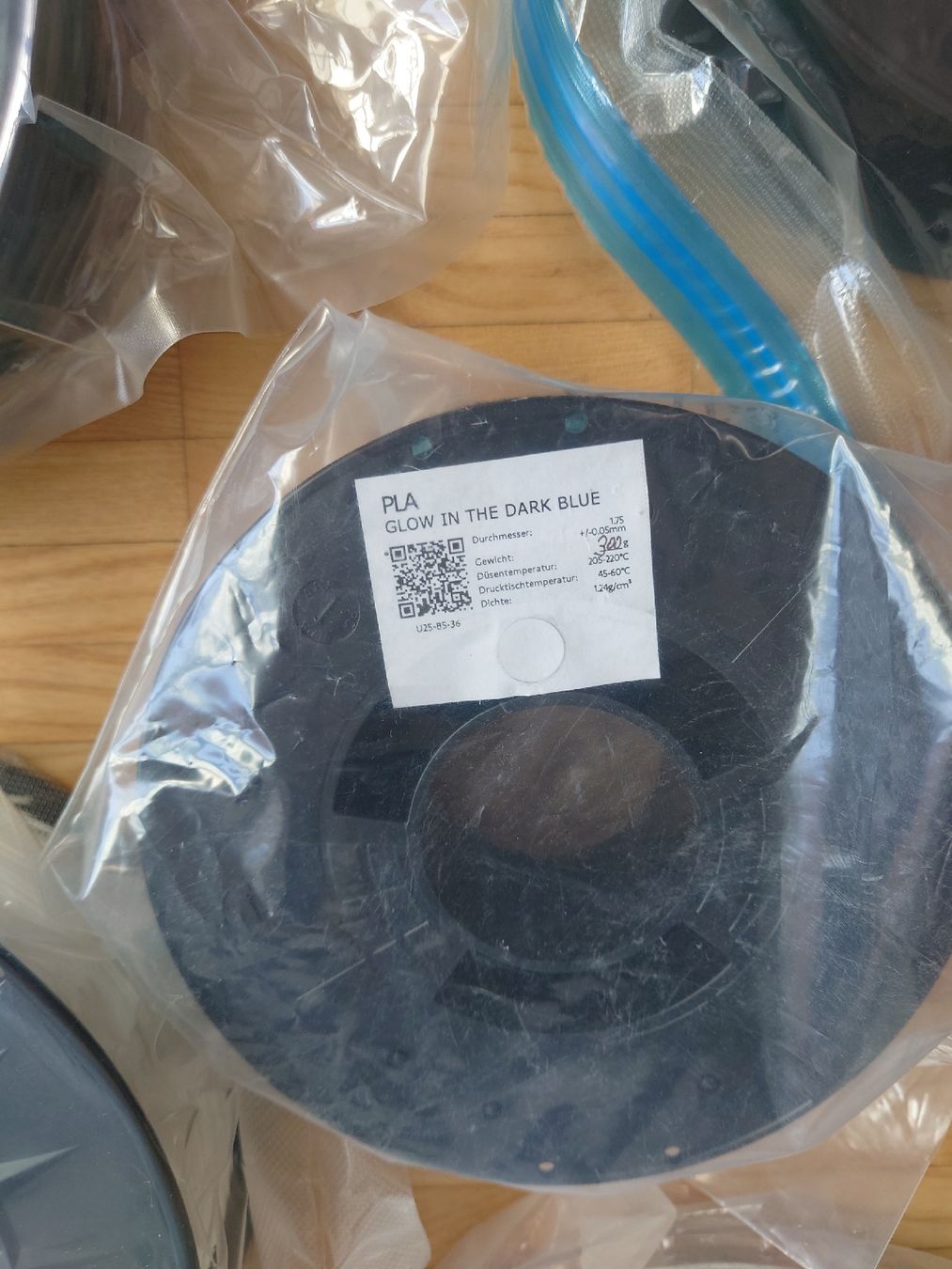 Stampanti 3D: 3D-Drucker Filament Sammlung - Diverse Farben & Materialien – Usato da Malters venduto da MichaBaer 2