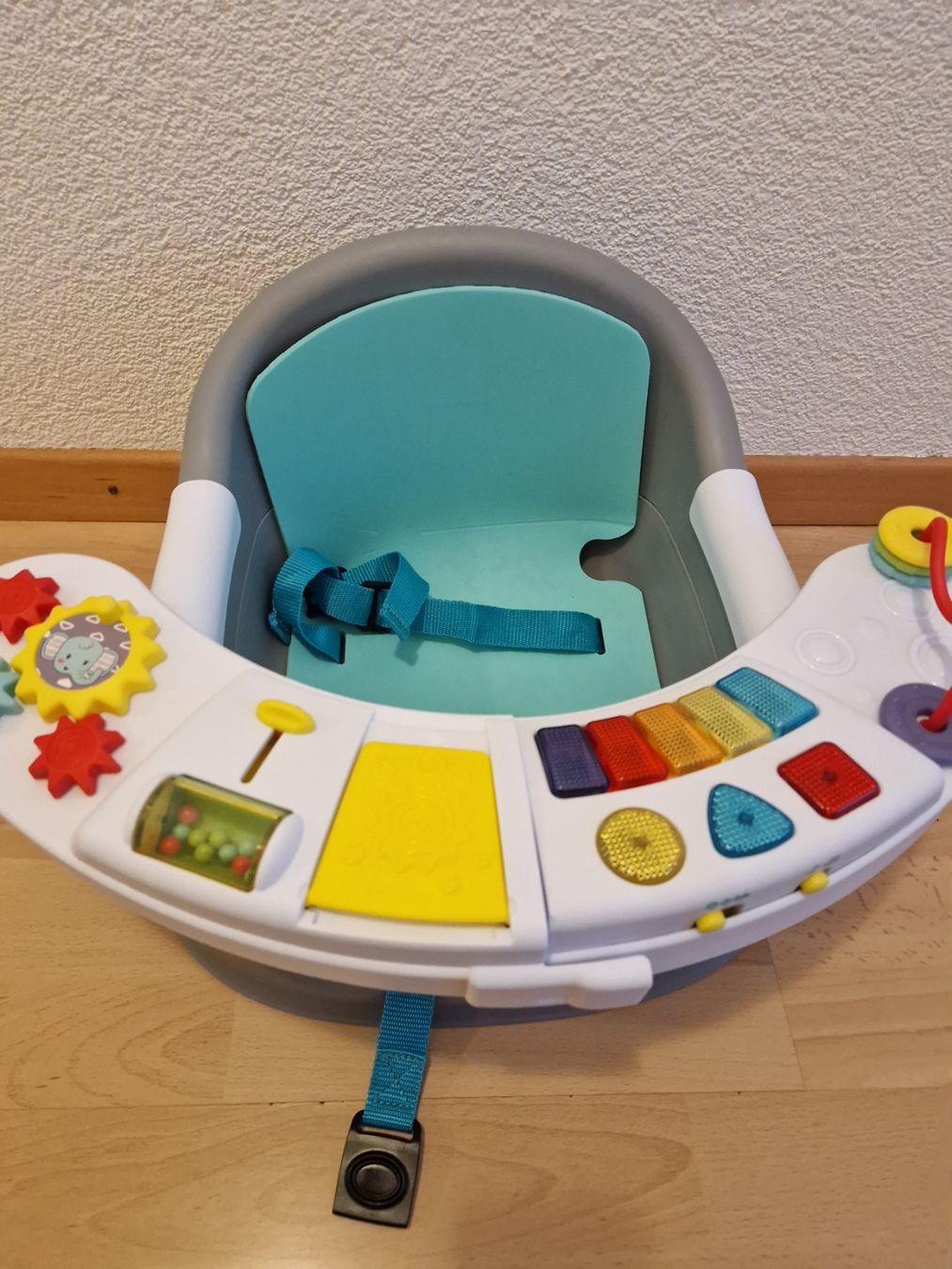 Sgabelli: Baby Sitz mit Musik – Nuovo (secondo la descrizione) da Kefikon TG venduto da Livline