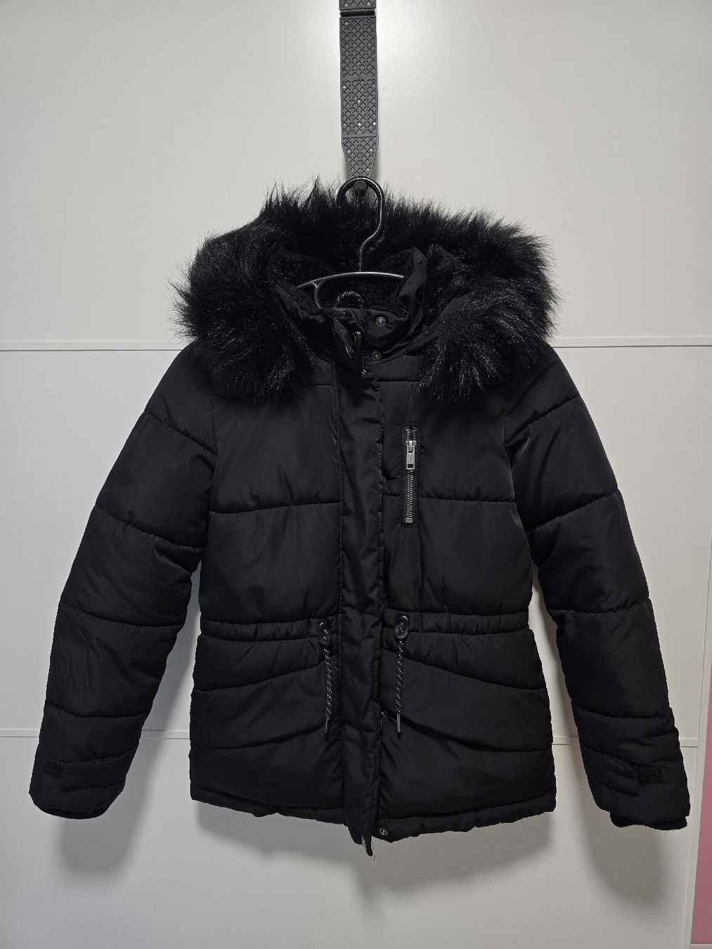 Vestes & Manteaux: Mädchen Winterjacke Gr.140 – D'occasion à St. Gallen par CAPYCORP