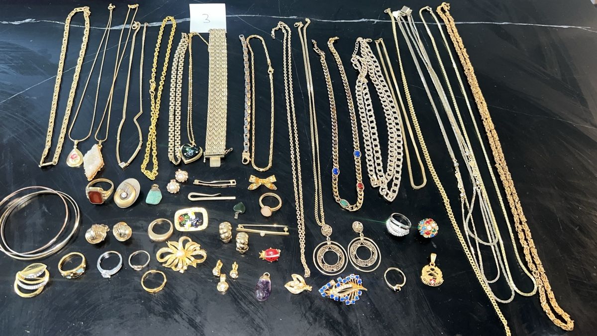 Sonstiger Schmuck: Grosse Schmuck Lot  – Gebraucht aus Chur von Maximus85