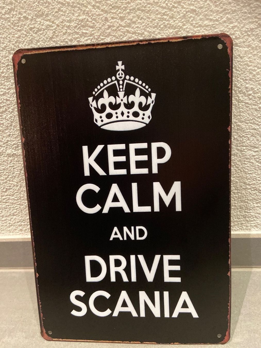 Insegne: SCANIA KEEP CALM Schild %%%NEU BLACK – Nuovo e nell'imballaggio originale da Seon venduto da Aaargauer01 4