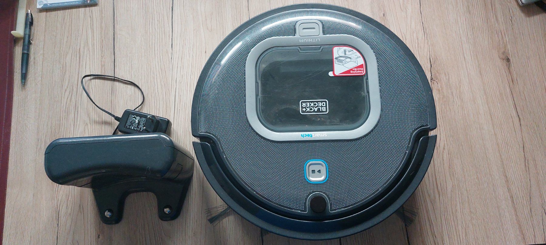 Aspirapolveri & Accessori: Saugroboter RVA425B - BLACK + DECKER – Usato da Bellach venduto da Card
