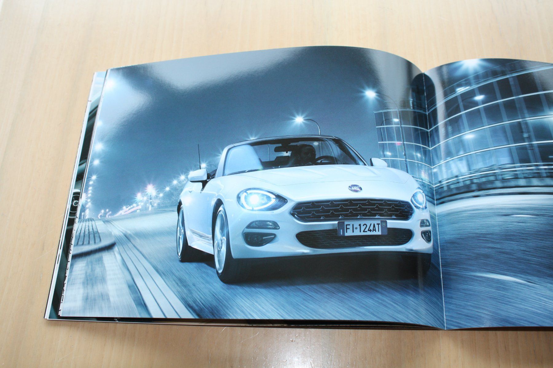 Fiat Documenti: Fiat 124 Spider Prestige Prospekt 11/2016 – Usato da Wikon venduto da erwin400 7