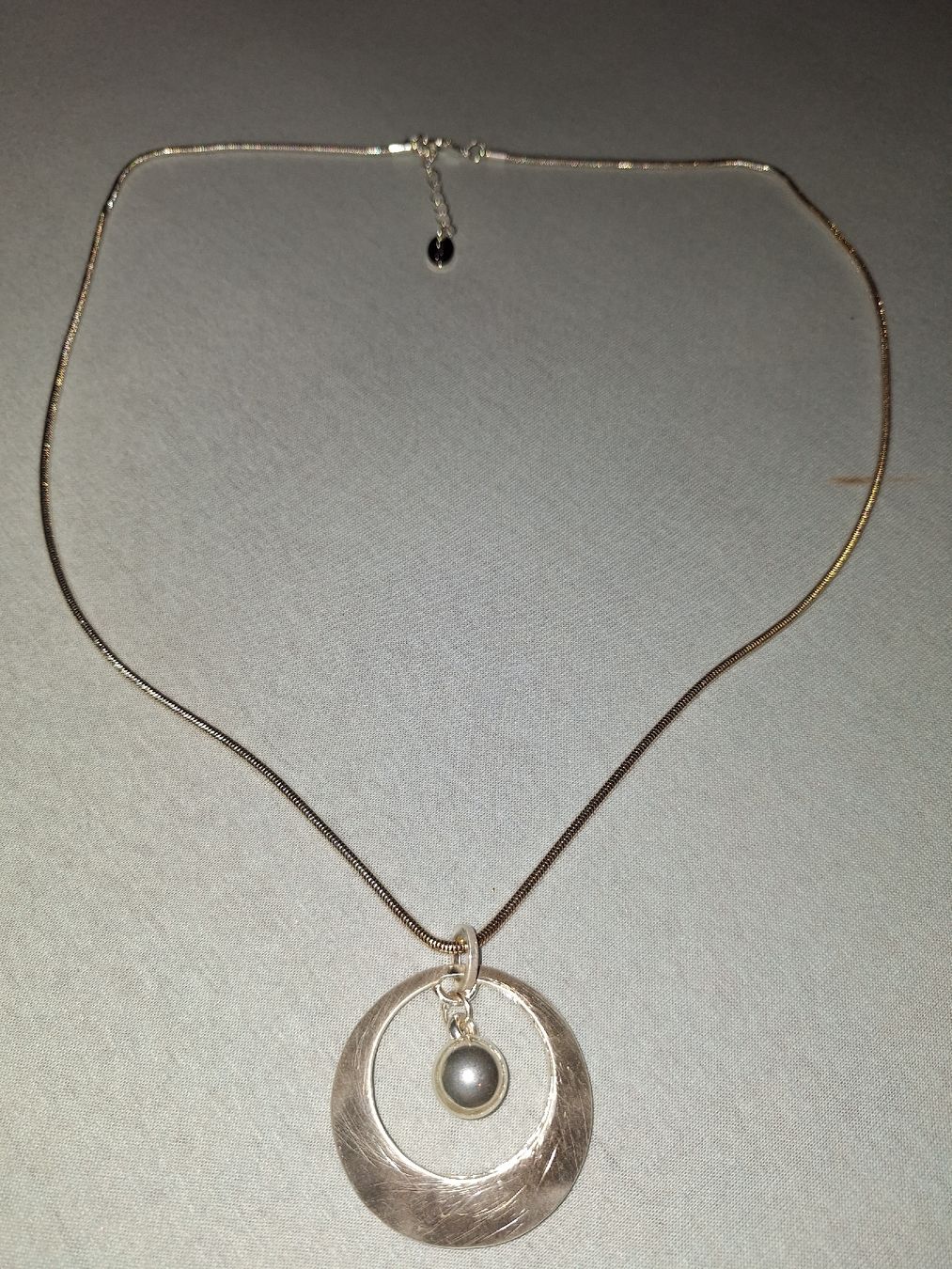 Anhänger: Collier pendentif cercleb – Gebraucht aus Tannay von v1n1p00h 3