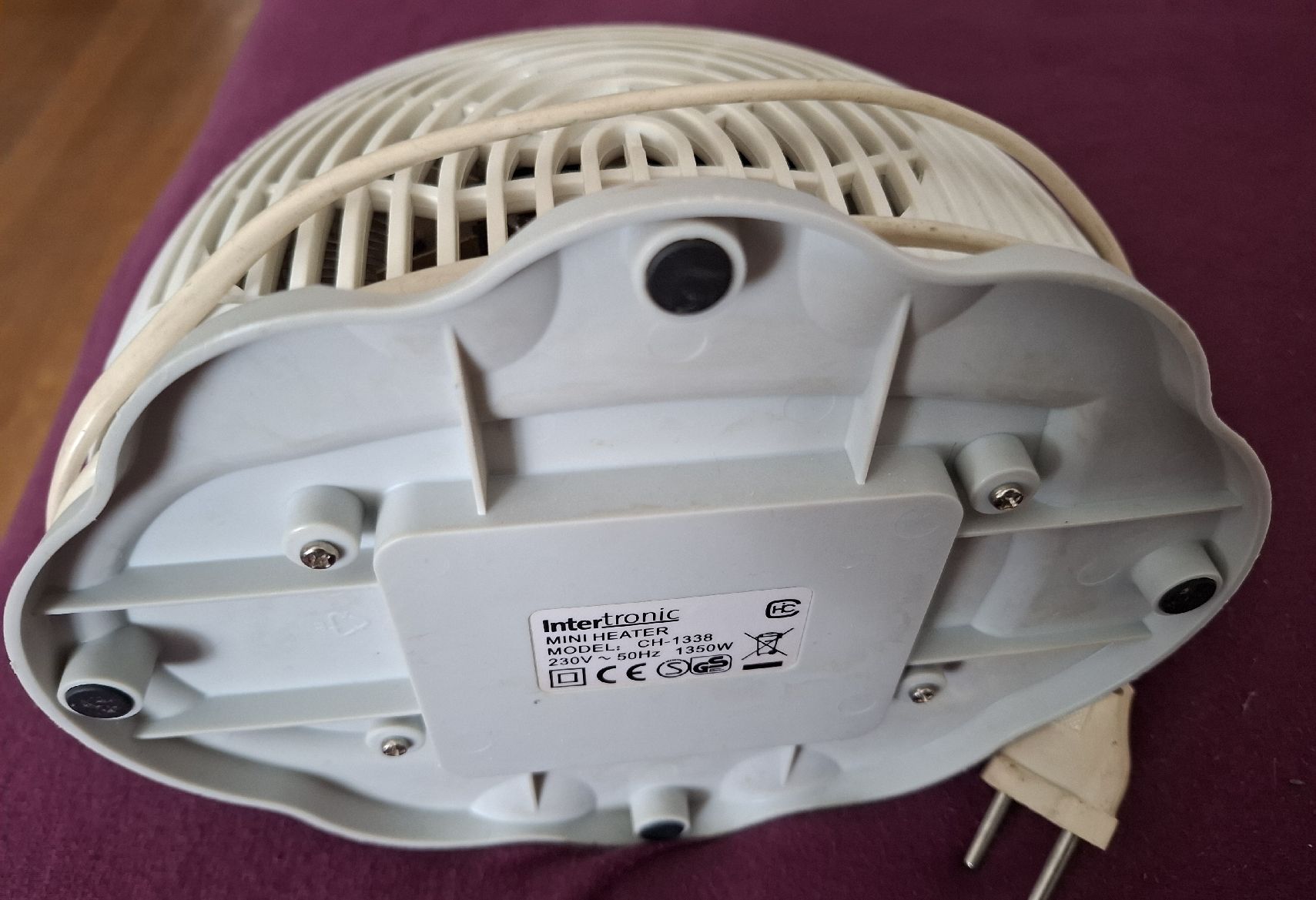 Heizgeräte: Intertronic Mini Heater – Gebraucht aus Basel von mgn_ft72 2