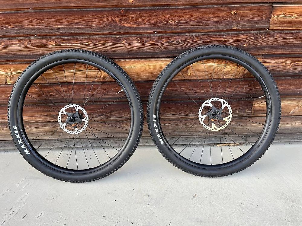 Roues VTT Alu 29 Neuves Neuf Voir Description Ch tel St Denis 