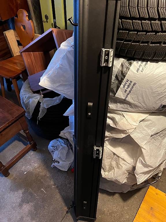 Tutti i ricambio: Mercedes Laderaum Abdeckung mit netz  – Usato da St.Gallen venduto da Piran65 2