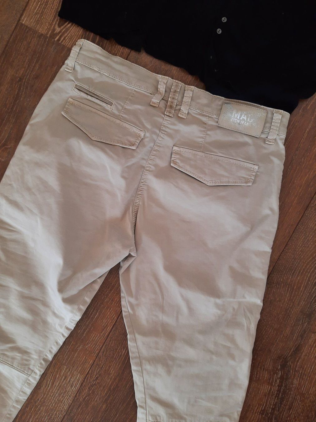 Mos mosh Pantaloni: MAC Hose, Jäckli Esprit Gr. 36 – Usato da Muotathal venduto da robin40 5