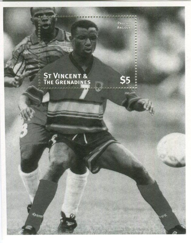 Alle Briefmarken: Block "Fussball. Paulão". St. Vincent. – Neu und originalverpackt aus Basel von Butsch5