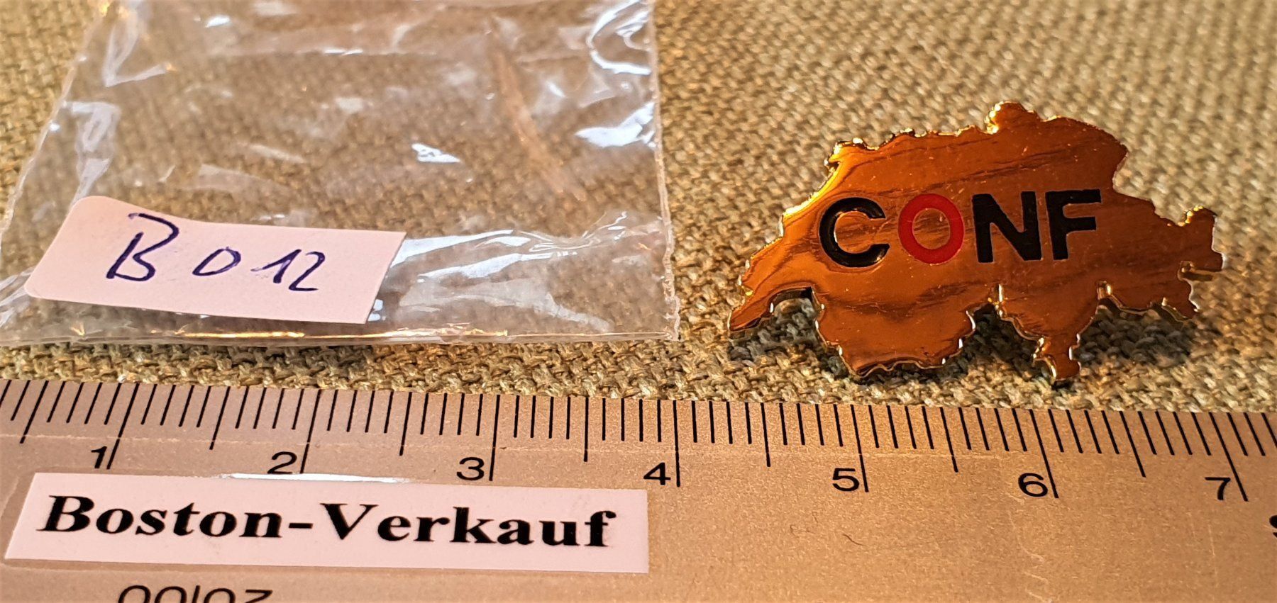 Placchette & Badge: B012 - Pin Schweiz  CONF – Usato da Reinach BL venduto da Boston-Verkauf 2