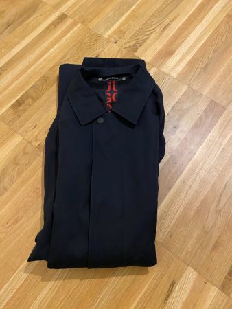 Regenmantel Hugo Boss – wie neu, sehr stilvoll