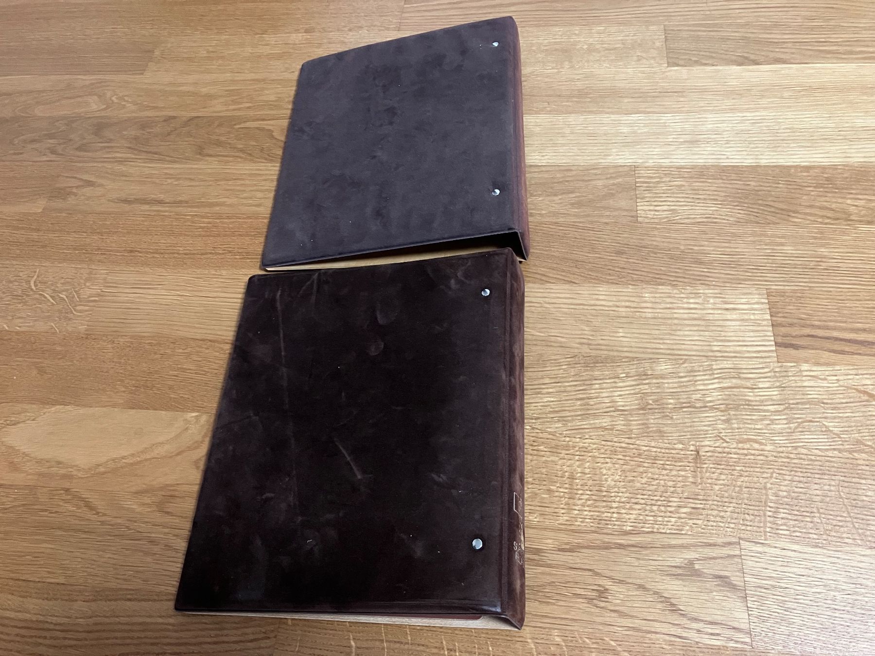 Album: 2 Briefmarken album – Usato da Riehen venduto da vernizi 3