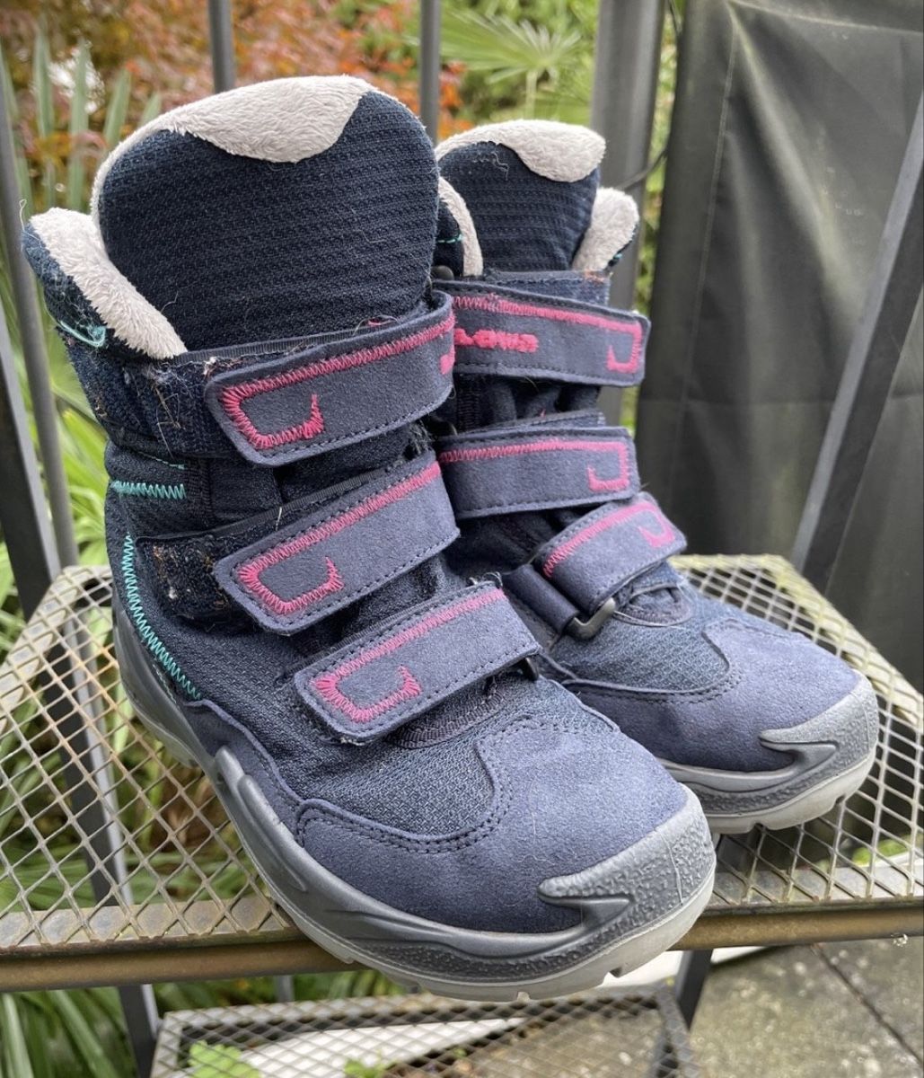 Lowa Scarpe per ragazzi: Lowa Winterstiefel Goretex 33 – Usato da Reinach AG venduto da Ben14gs