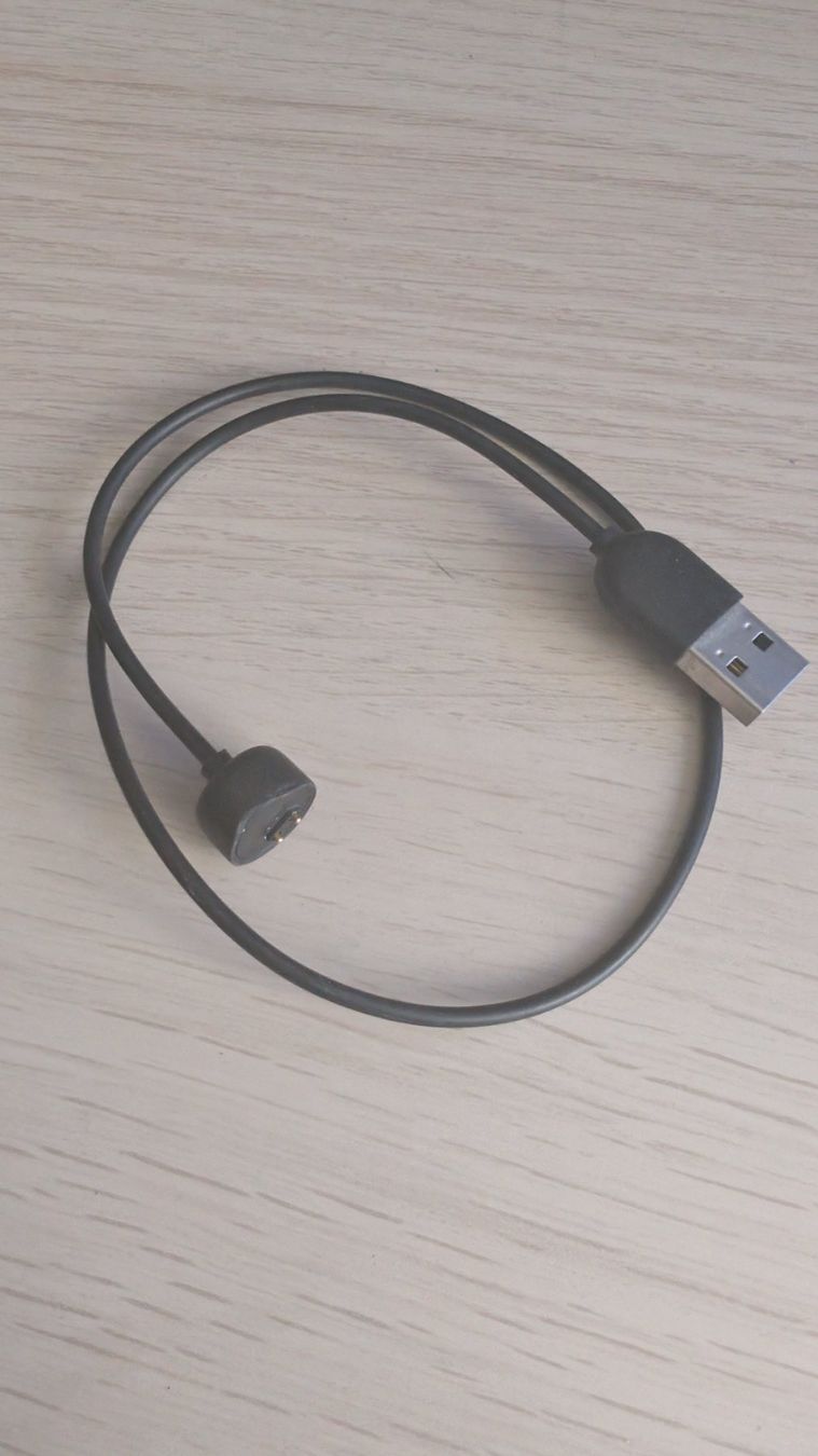 Xiaomi Smartwatch: Xiaomi Smart Band 7 Fitnesstracker mit AMOLED-Display – Usato da Wolhusen venduto da darmil 3
