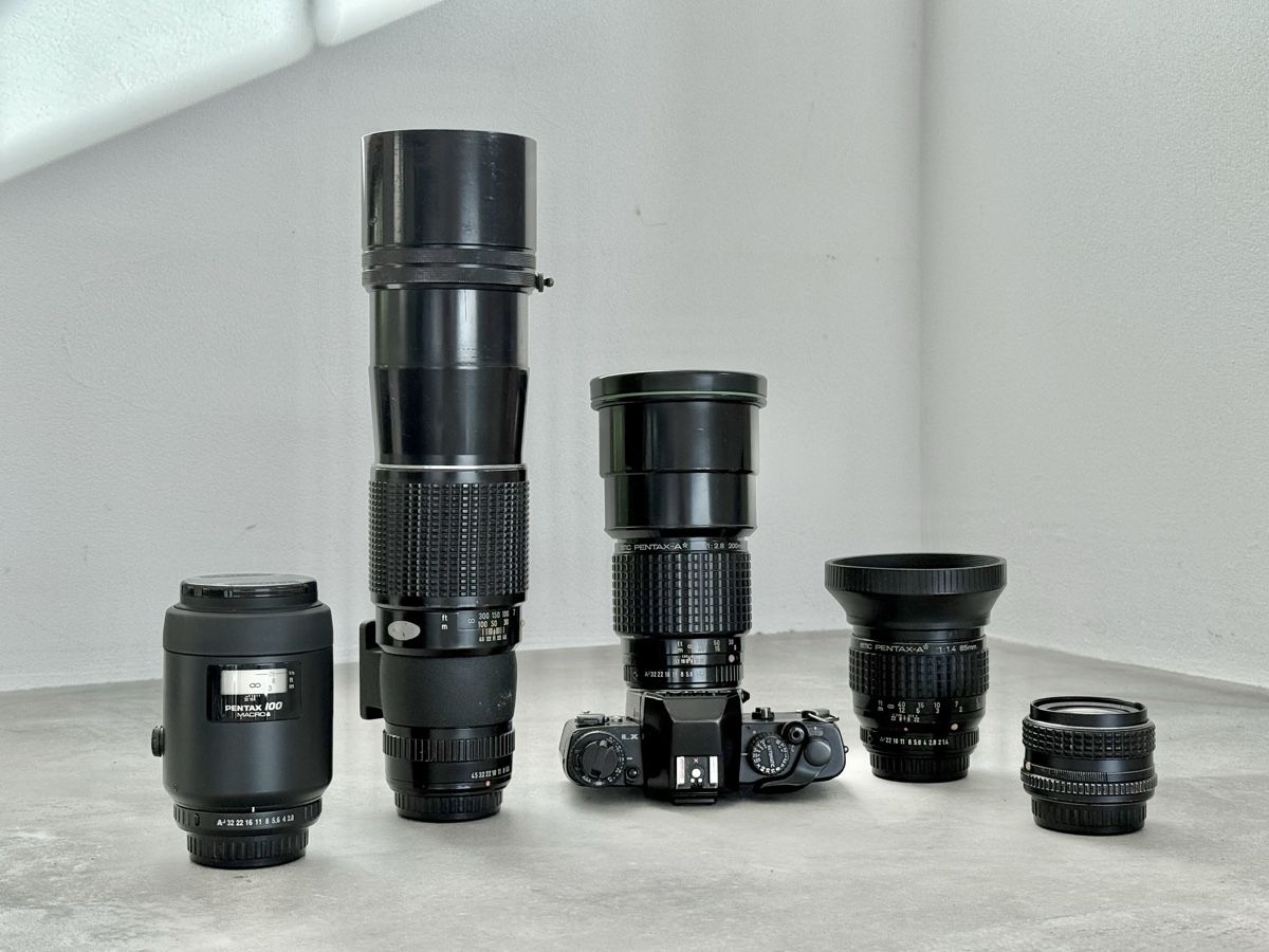 Pentax Fotocamera: Pentax LX Spiegelreflex Kamera-Set mit 5 Objektiven! – Usato da Heiden venduto da positivesoul 1