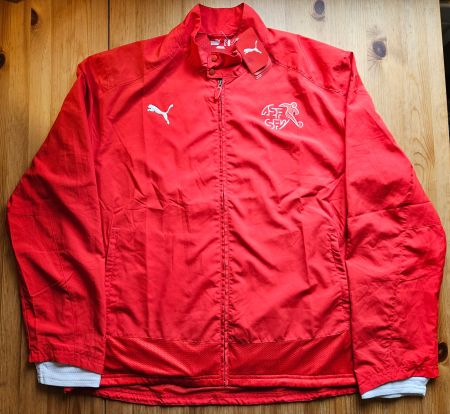 Jacke Schweiz Puma NEU Gr. XXL Fussball Nati WM