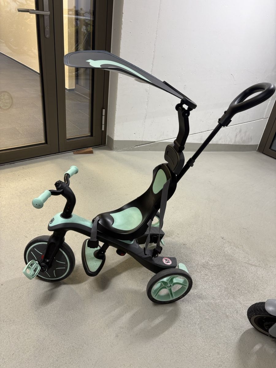Globber Veicoli per bambini: Kinder Dreirad mit Sonnenschutz – Usato da Lachen SZ venduto da deamat