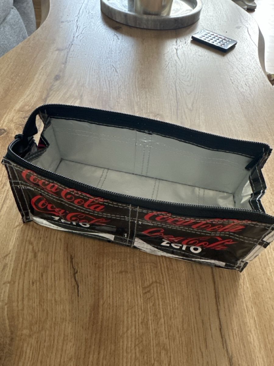 Kosmetikkoffer: Coca Cola Zero Etui / Kulturbeutel / Necessaire - HANDMADE – Neu (gemäss Beschreibung) aus Zuchwil von paedward 1