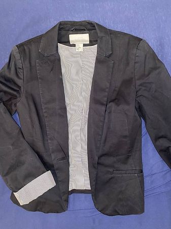Schwarzer Blazer Grösse 34