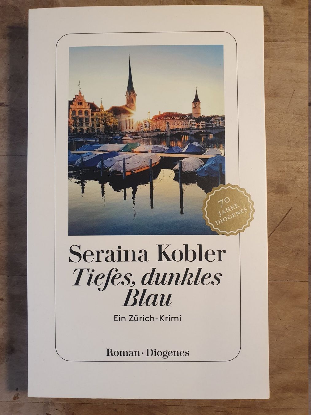 Libri: Tiefes, dunkles Blau Seraina Kobler Diogenes – Usato da Zürich venduto da loosebone