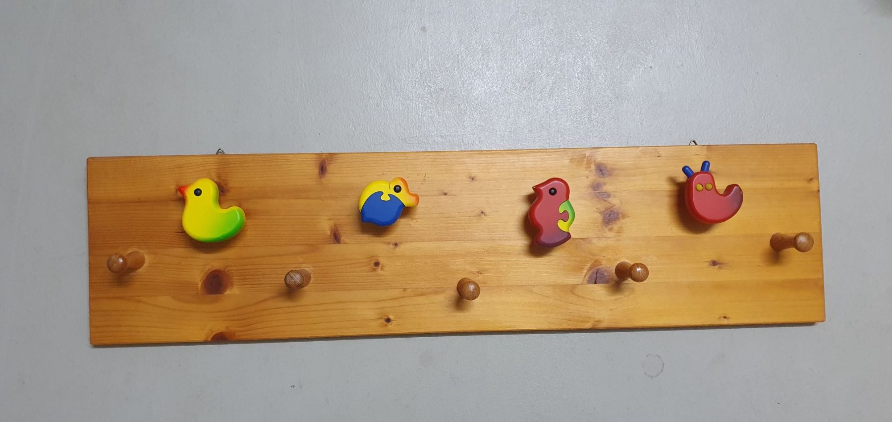 Guardaroba: Kindergarderobe aus Holz – Usato da Wallenwil venduto da Rainbow45