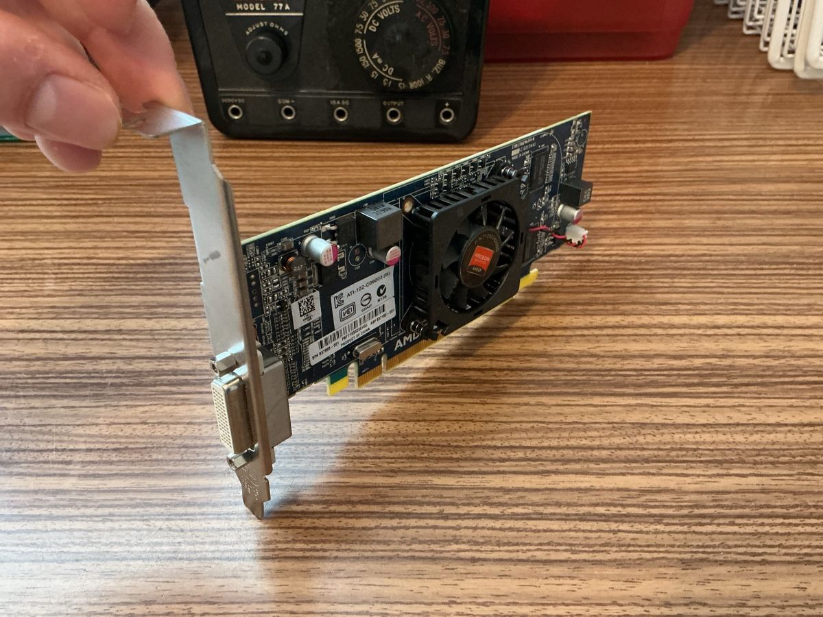 Amd Schede grafiche: AMD Radeon HD6350 Grafikkarte – Usato da Bannwil venduto da lk05 2
