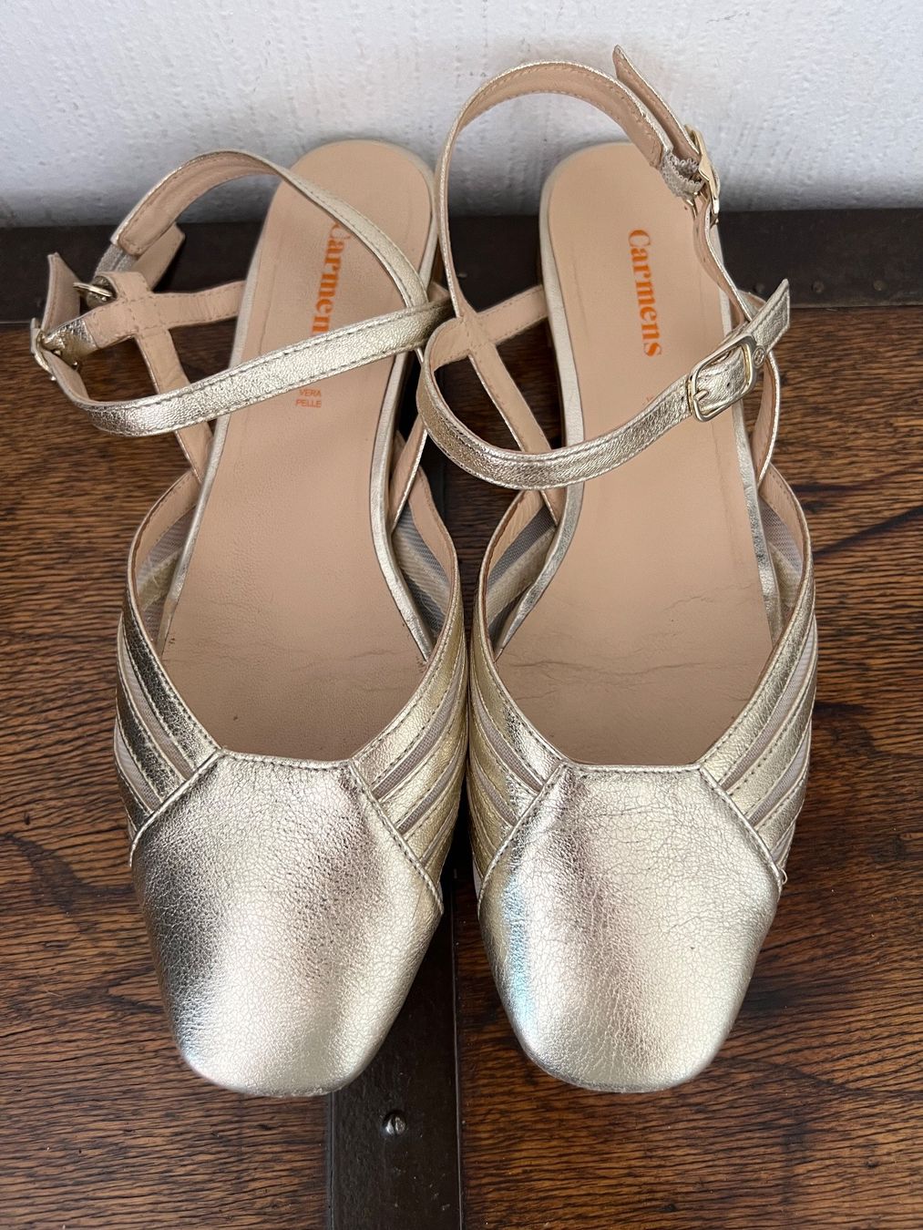 Scarpe da donna: Carmens ballerina slingback oro – Usato da Lausanne venduto da dia_xs9l