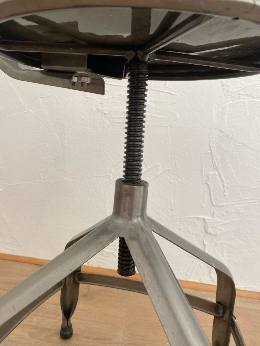 Sedie: Chaise en métal à assise réglable  – Usato da Fribourg venduto da noh_8sl2 1