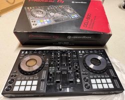 Pioneer DJ DDJ-800 - DJ Controller