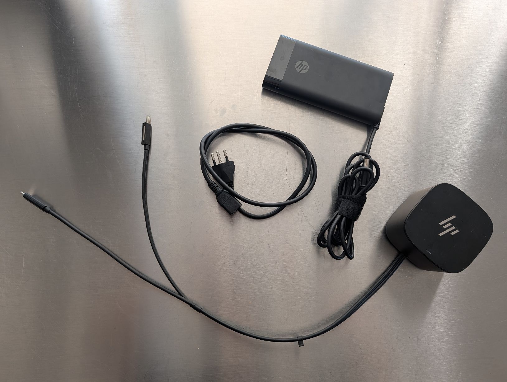Hewlett Packard Docking station: HP Dockingstation 3, mit Thunderbolt 3 – Nuovo (secondo la descrizione) da Engelburg venduto da crageth01 3