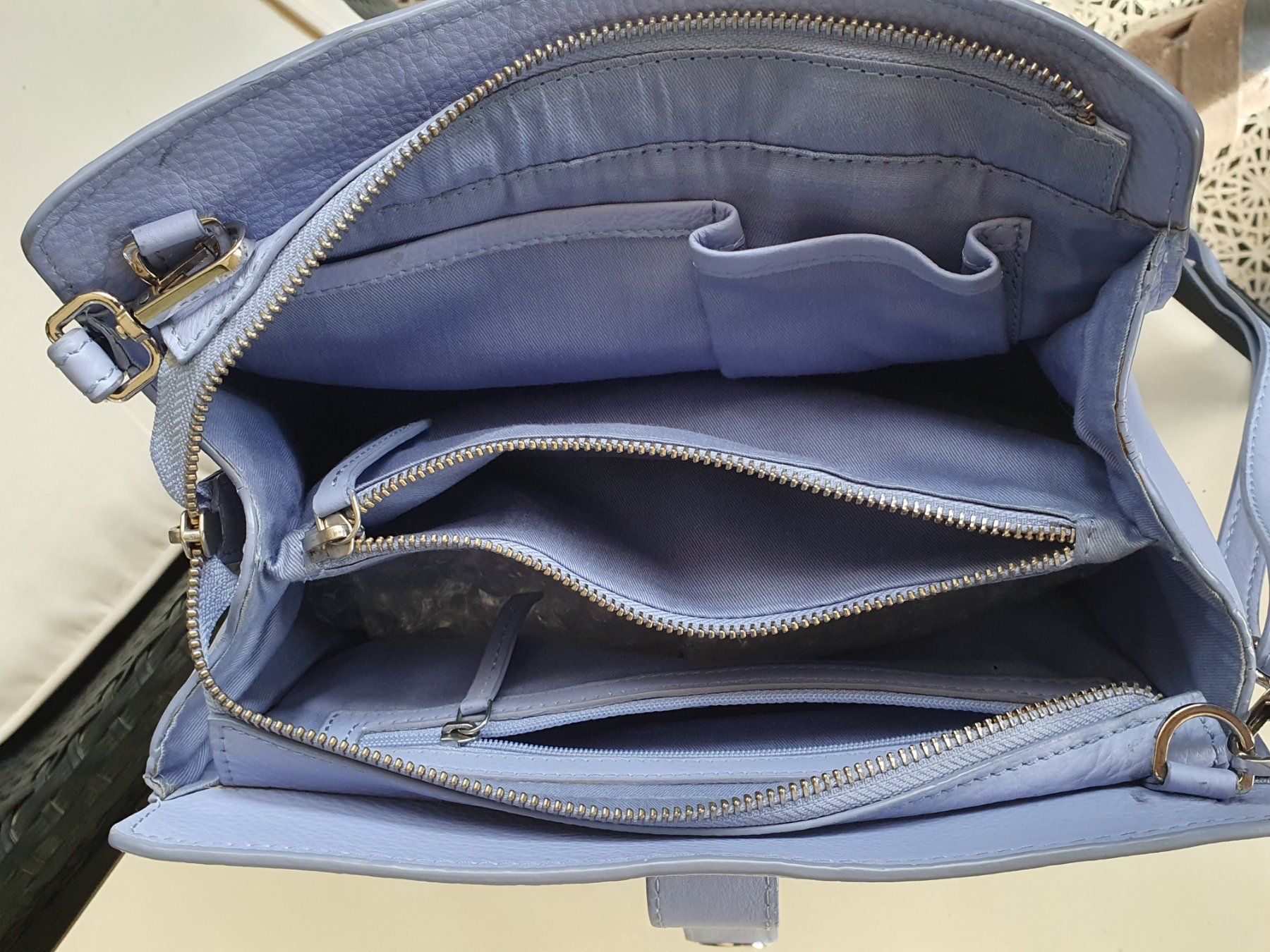 Taschen für Damen: Neue echt Leder-Handtasche hell-violett, nie gebraucht – Neu (gemäss Beschreibung) aus Zürich von sunflower89 2
