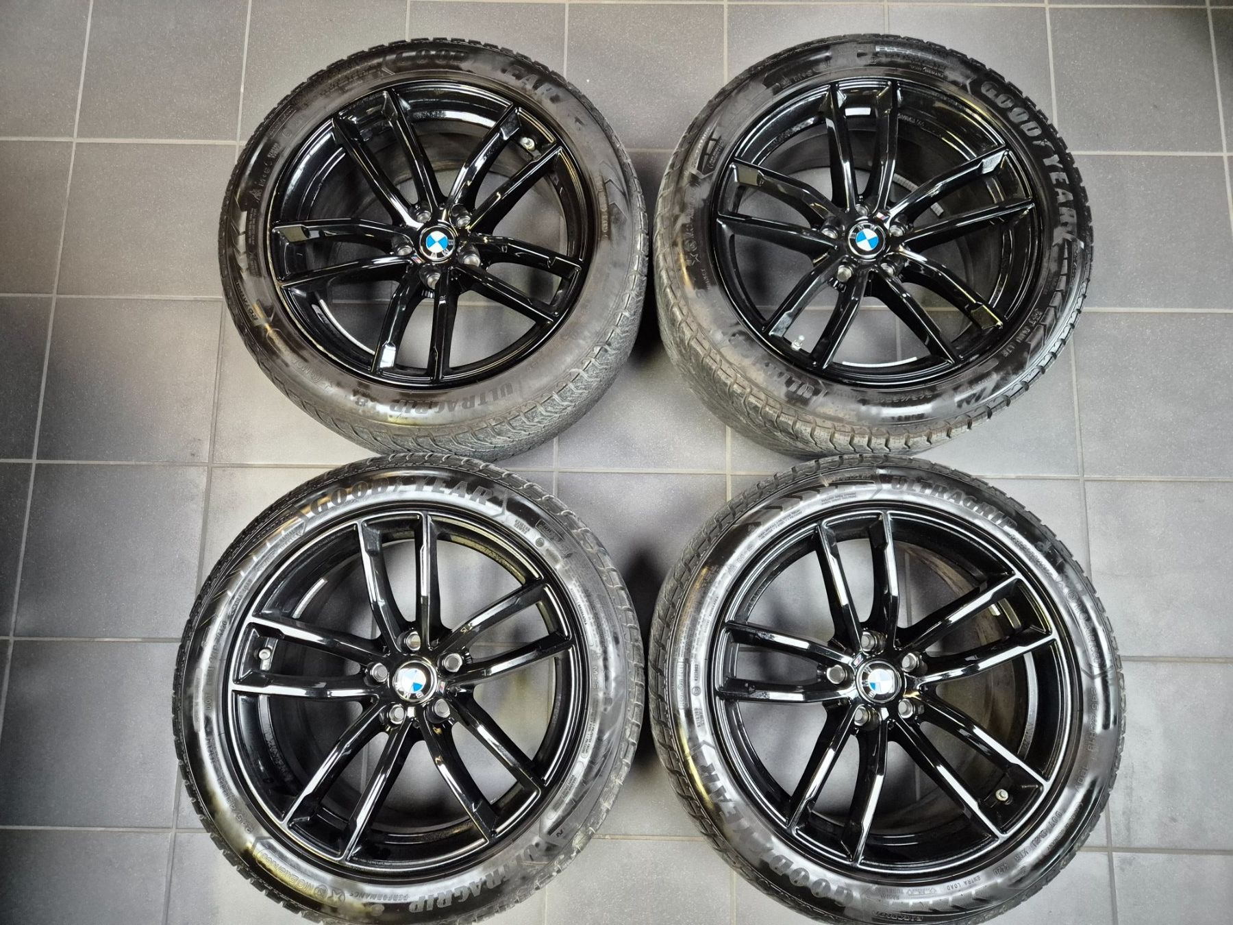 BMW Pneumatici & Ruote complete: Winterräder 18" BMW 545e – Usato da Winterthur venduto da WEWi-Ersatzteile